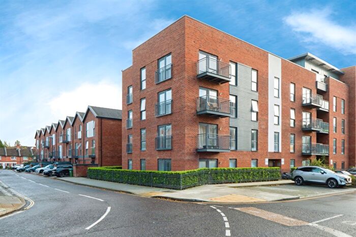 1 Bedroom Flat For Sale In John Thornycroft Road, Southampton, SO19