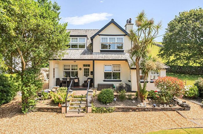 4 Bedroom Detached House For Sale In Llwyngwril, Gwynedd, LL37