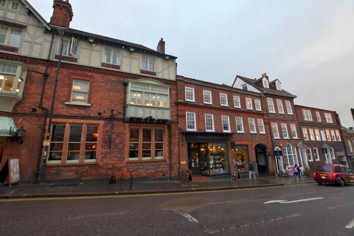 2 Bedroom Flat To Rent In Holywell Hill, St Albans, AL1