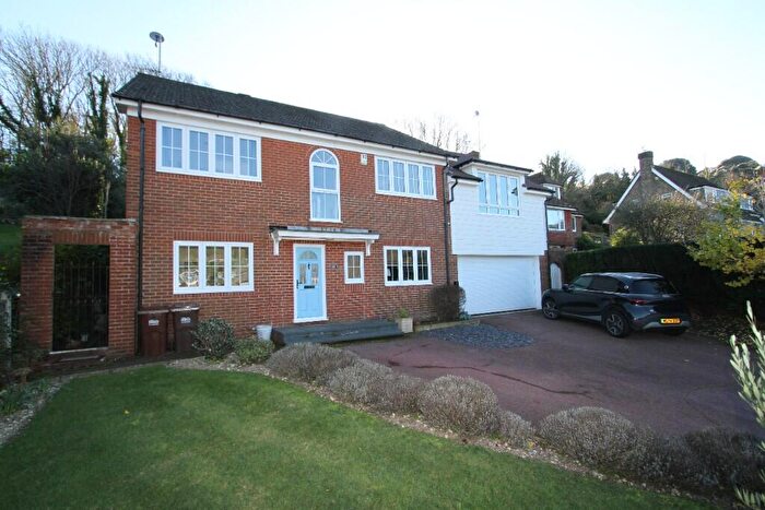 5 Bedroom Detached House For Sale In Cranborne Avenue, Eastbourne, BN20