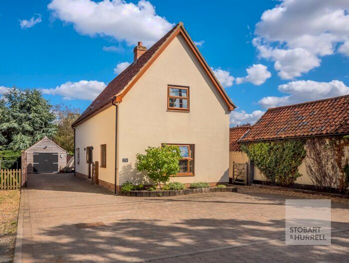 3 Bedroom Detached House For Sale In Chapel Road, Morley St. Botolph, Norfolk, NR18