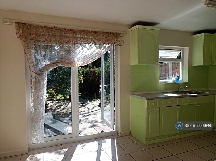 2 Bedroom Terraced House To Rent In Dawson Avenue, Barking, IG11