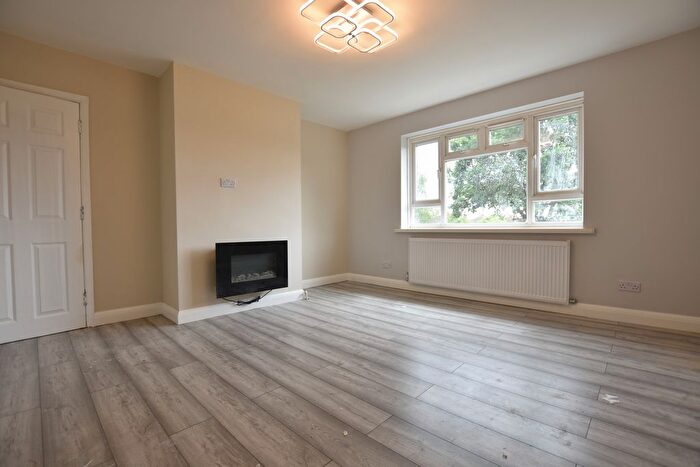 2 Bedroom Maisonette For Sale In Clement Road, Beckenham, BR3