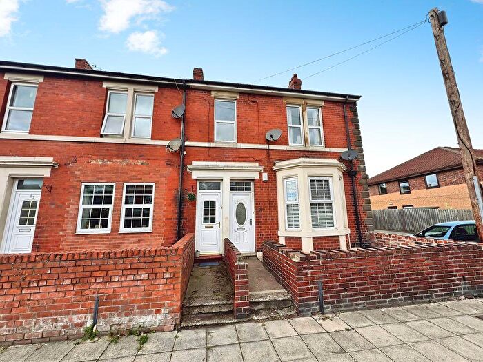 2 Bedroom Flat For Sale In Ravensworth Road, Dunston, NE11