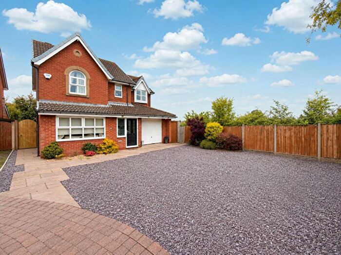 4 Bedroom Detached House For Sale In Springfield Close, Burscough, L40