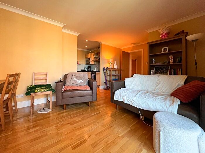 2 Bedroom Flat To Rent In Merchants Quay, East Street, Leeds, LS9