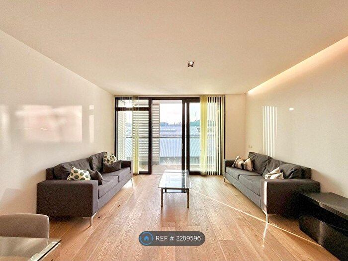 3 Bedroom Flat To Rent In Arthouse, London, N1C