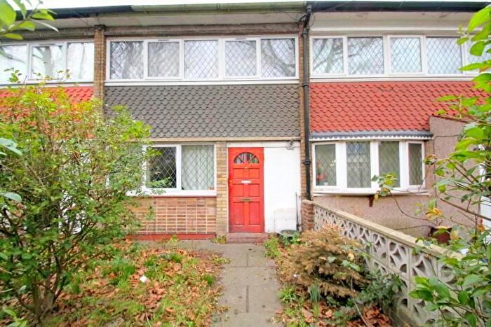 2 Bedroom Terraced House To Rent In Alfred Street, London, E3