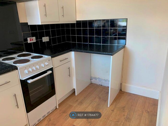 1 Bedroom Flat To Rent In Highland Road, Eastney, PO4