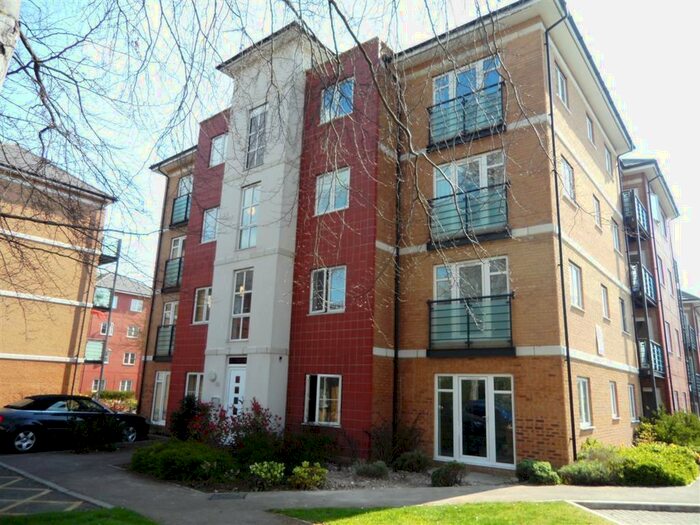 2 Bedroom Flat To Rent In The Parklands, Dunstable, LU5