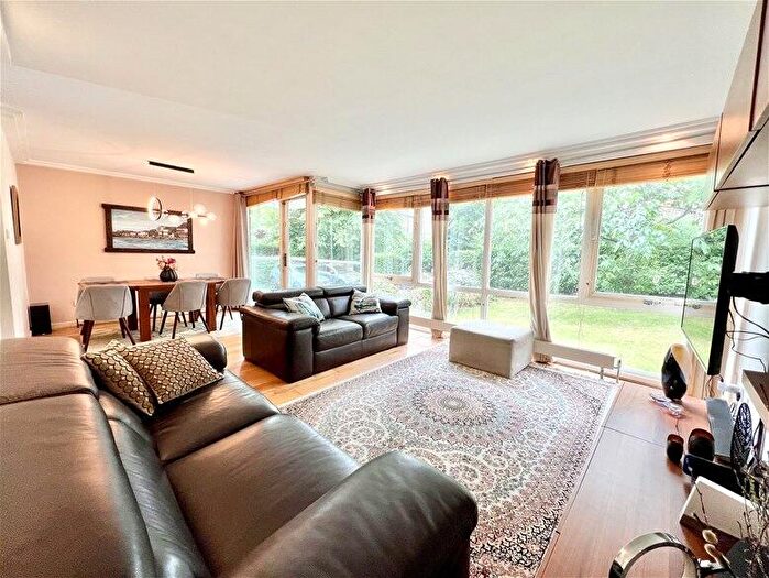 2 Bedroom Flat To Rent In Netherhall Gardens, Belsize Park, NW3