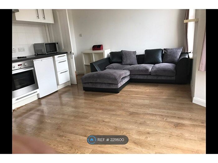 1 Bedroom Flat To Rent In Westcombe Hill, London, SE3