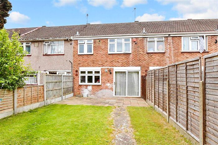 3 Bedroom Terraced House For Sale In John Burns Drive, Barking, Essex, IG11