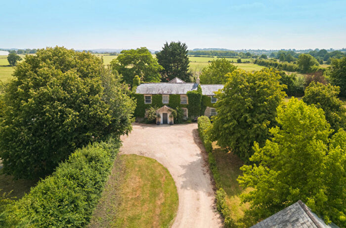 6 Bedroom Detached House For Sale In Semington, Semington, BA14