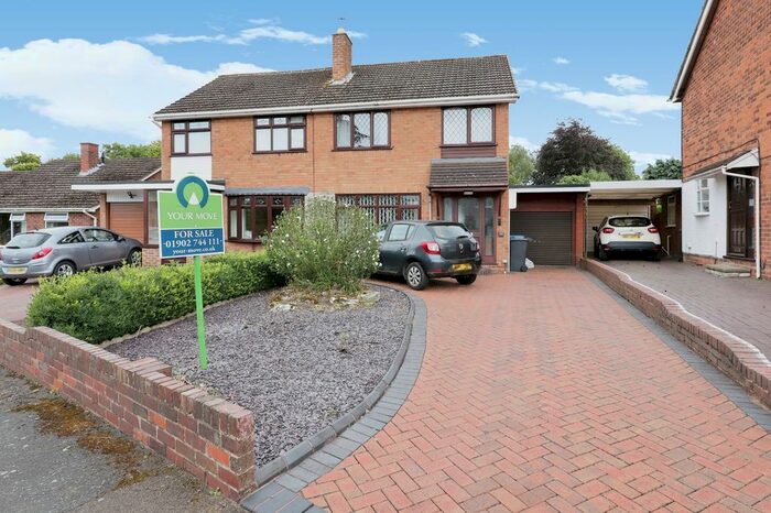 3 Bedroom Semi-Detached House For Sale In Manor House Park, Codsall, Wolverhampton, Staffordshire, WV8