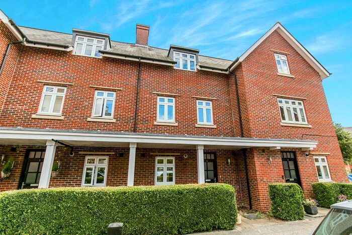 4 Bedroom Terraced House To Rent In Gabriels Square, Lower Earley, RG6