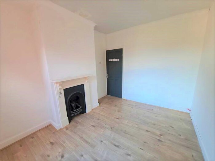 2 Bedroom Terraced House To Rent In Glengate, Wigston, Leicester, LE18
