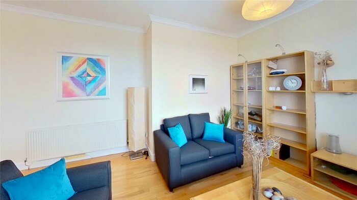2 Bedroom Property To Rent In Hopetoun Crescent, Edinburgh, EH7