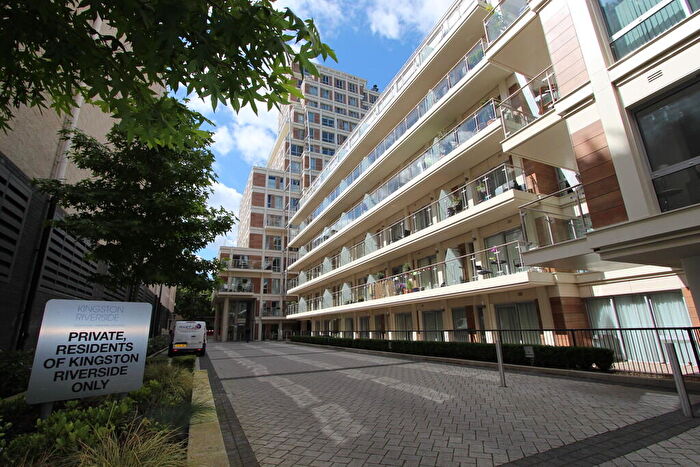 1 Bedroom Apartment For Sale In Kingston Riverside, Kingston Upon Thames, KT2