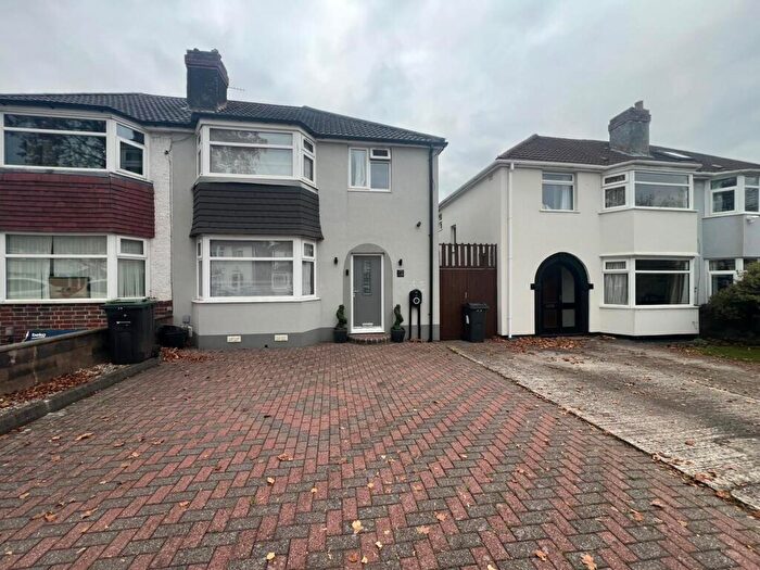 3 Bedroom Semi-Detached House To Rent In Brooklands Road, Hall Green, B28