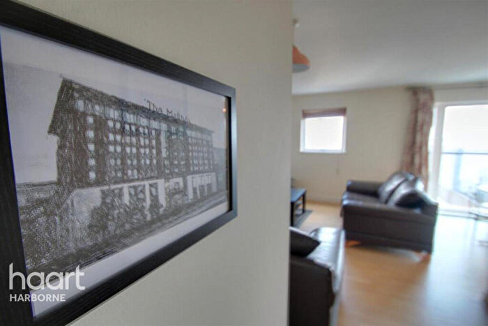 2 Bedroom Apartment To Rent In Royal Arch, Mailbox, Birmingham, B1