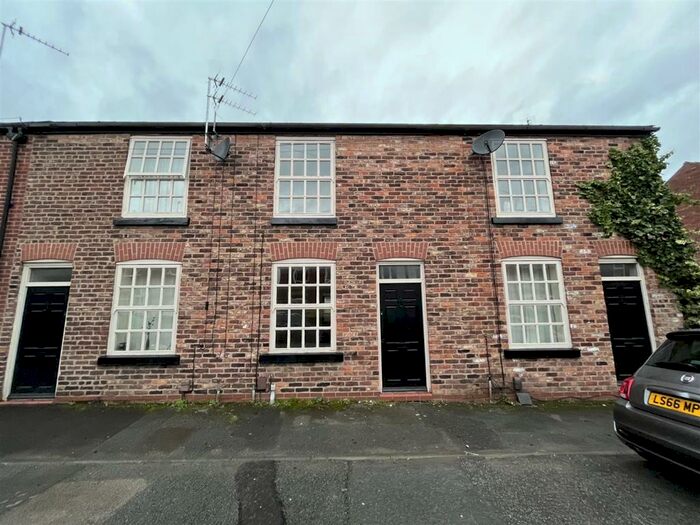 2 Bedroom Terraced House To Rent In Peter Street, Macclesfield, SK11