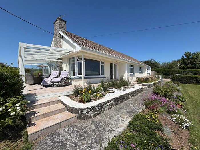4 Bedroom Detached Bungalow For Sale In Cefn Road, Dwrbach, Fishguard, SA65