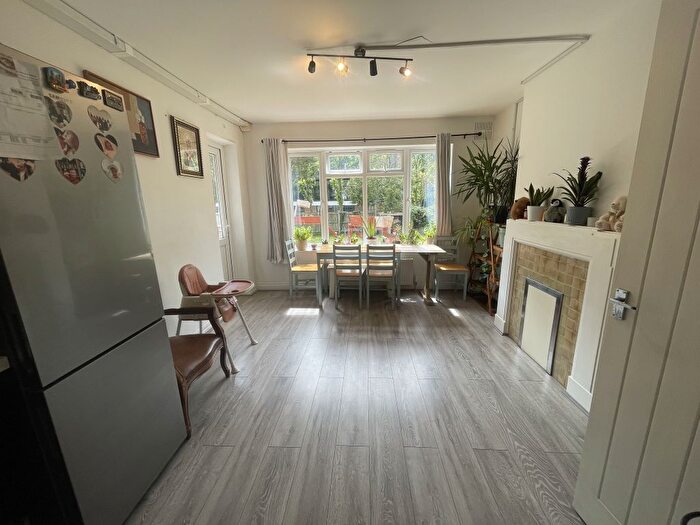 3 Bedroom Flat To Rent In South Gardens, The Avenue, Wembley, HA9