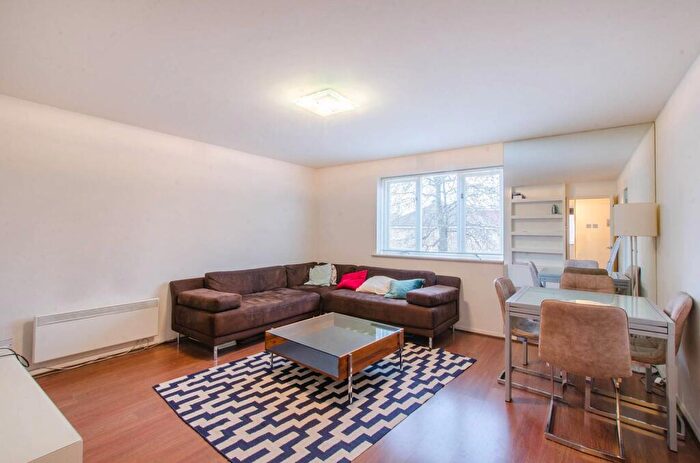 1 Bedroom Flat To Rent In Telegraph Place, Isle Of Dogs, London, E14