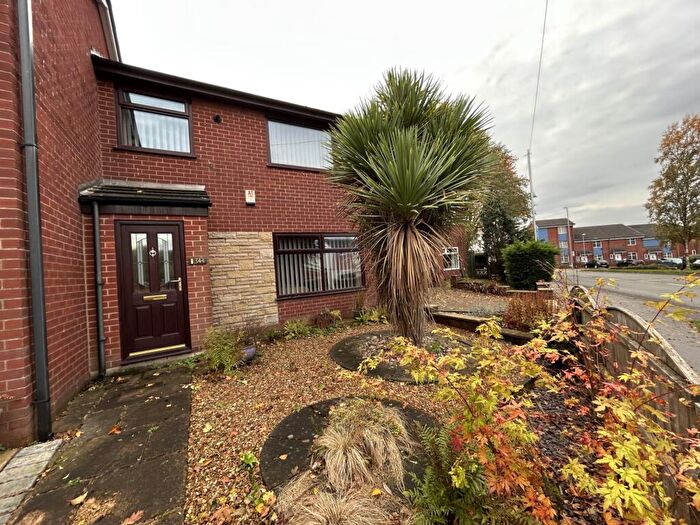 3 Bedroom Town House For Sale In Denton Lane, Chadderton, OL9