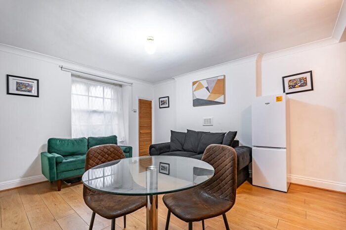 2 Bedroom Apartment To Rent In Melcombe Street Marylebone, NW1