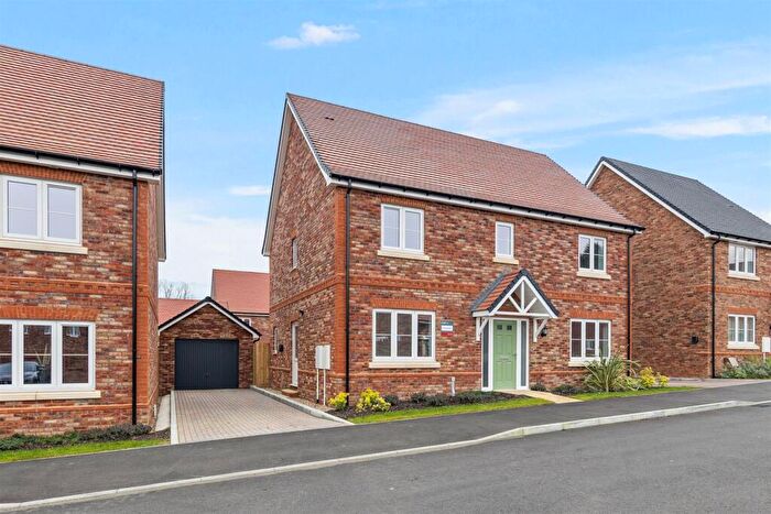 4 Bedroom Detached House For Sale In Jay Lane, Blunham, MK44