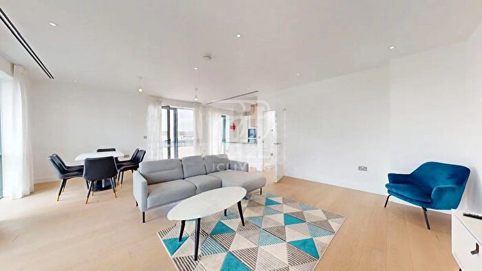 4 Bedroom Flat To Rent In London, NW9