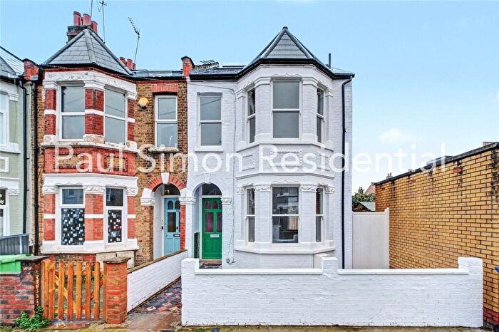 5 Bedroom End Of Terrace House For Sale In Chesterfield Gardens, Harringay, London, N4