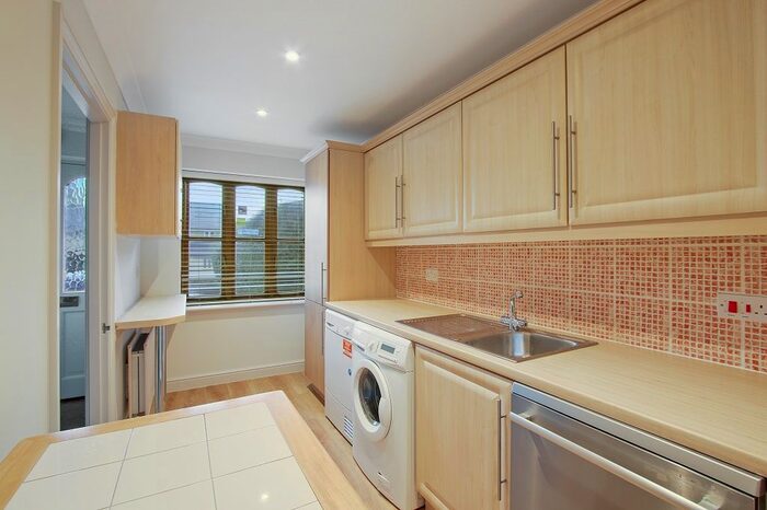 2 Bedroom End Of Terrace House To Rent In Foley Mews, Claygate KT10