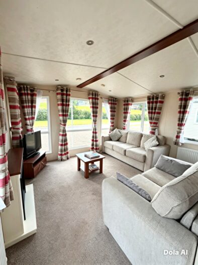 2 Bedroom Mobile/park Home For Sale In Holms Farm Road, Dalrymple, Ayr, KA6