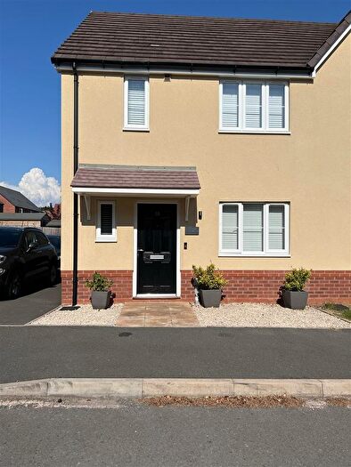 3 Bedroom Semi-Detached House For Sale In Beech View, Lea Castle, Kidderminster, DY10