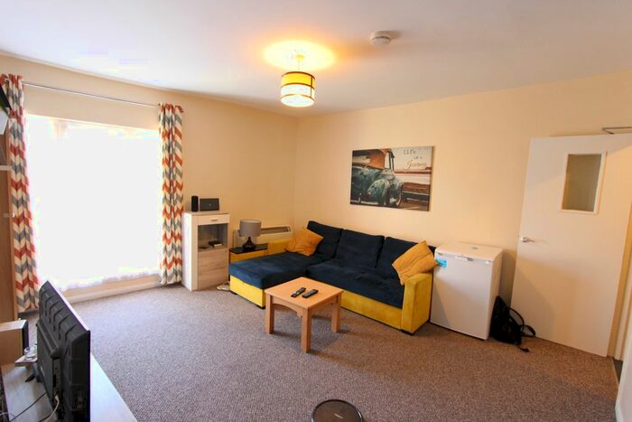 1 Bedroom Flat To Rent In Old Tovil Road, Maidstone ME15
