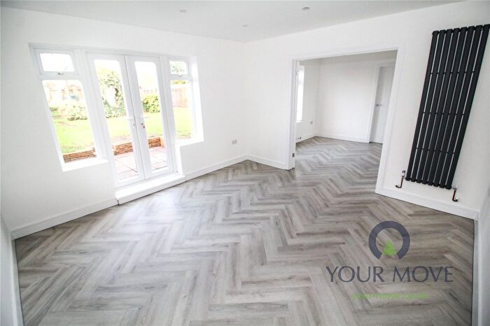 4 Bedroom Semi-Detached House For Sale In Cody Road, Clapham, Bedford, Bedfordshire, MK41