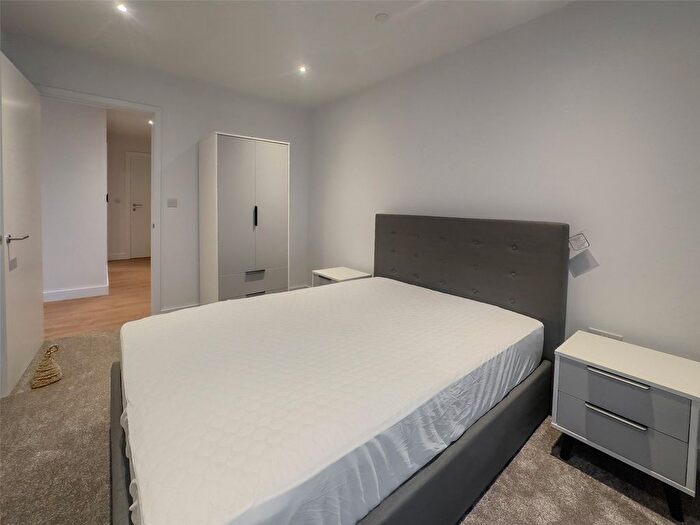 2 Bedroom Flat To Rent In Dantzic Street, Park View, Manchester, M4