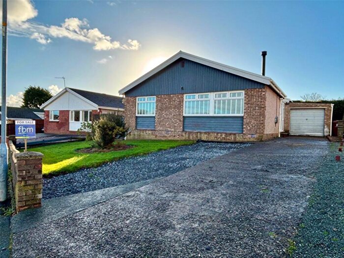 3 Bedroom Bungalow For Sale In Skomer Drive, Milford Haven, Pembrokeshire, SA73
