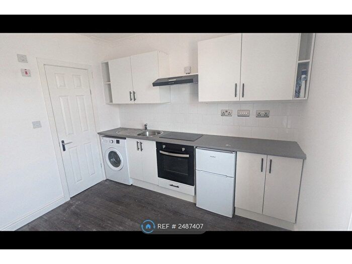 1 Bedroom Flat To Rent In Reads Avenue, Blackpool, FY1