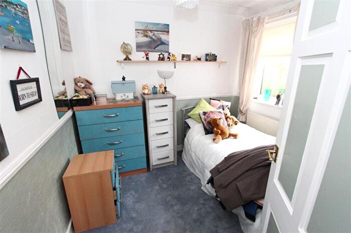 2 Bedroom Bungalow For Sale In Church Lane, Great Sutton, CH66