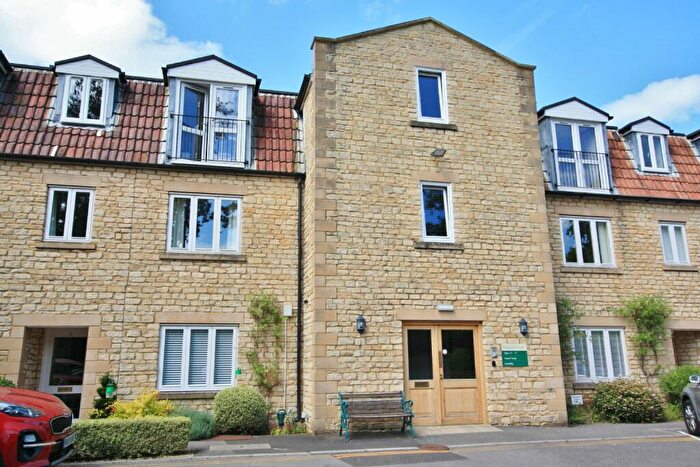 1 Bedroom Retirement Property For Sale In Kingfisher Court, Avonpark, Limpley Stoke, Near Bath, Wiltshire, BA2