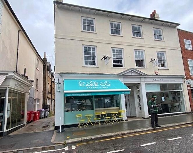 3 Bedroom Flat To Rent In Fore Street, Hertford, SG14