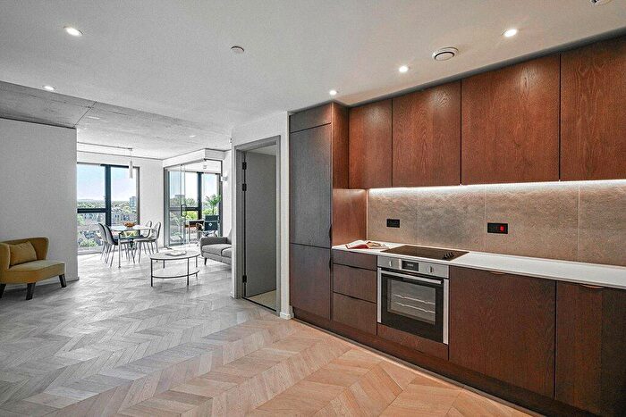 2 Bedroom Apartment To Rent In A Spinners Way, Manchester, M15