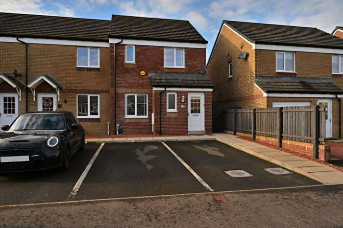 3 Bedroom End Of Terrace House For Sale In Craigmuir Road, Bishopton, PA7