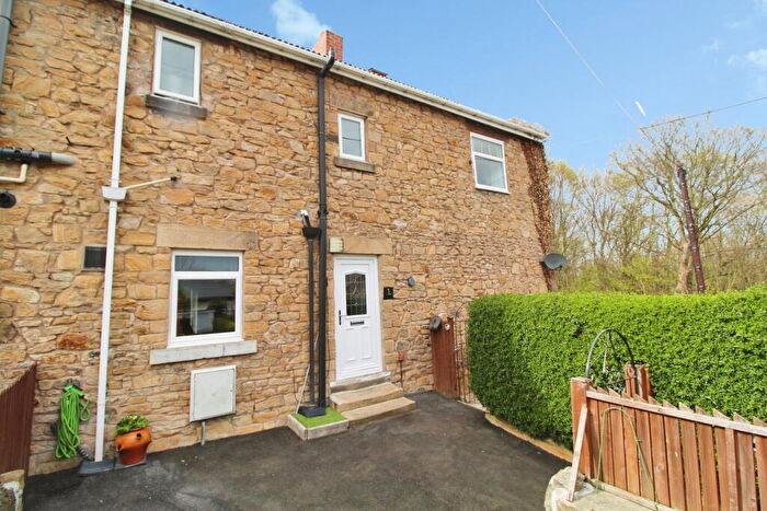3 Bedroom Semi Detached House For Sale In Hedgefield Cottages, Blaydon-on-tyne, NE21