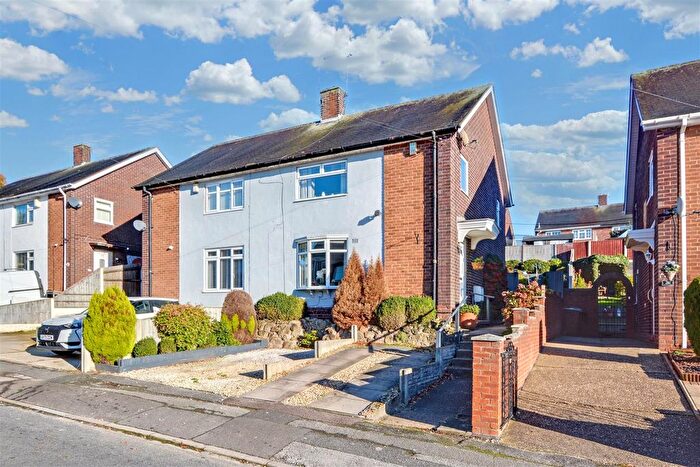 3 Bedroom Semi Detached House For Sale In Pedmore Valley, Nottingham, NG5
