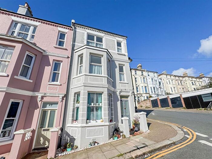 3 Bedroom Maisonette For Sale In Alexandra Road St. Leonards, TN37